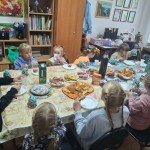 ПТАХИ ПРАЗДНУЮТ ОСЕНИНЫ
